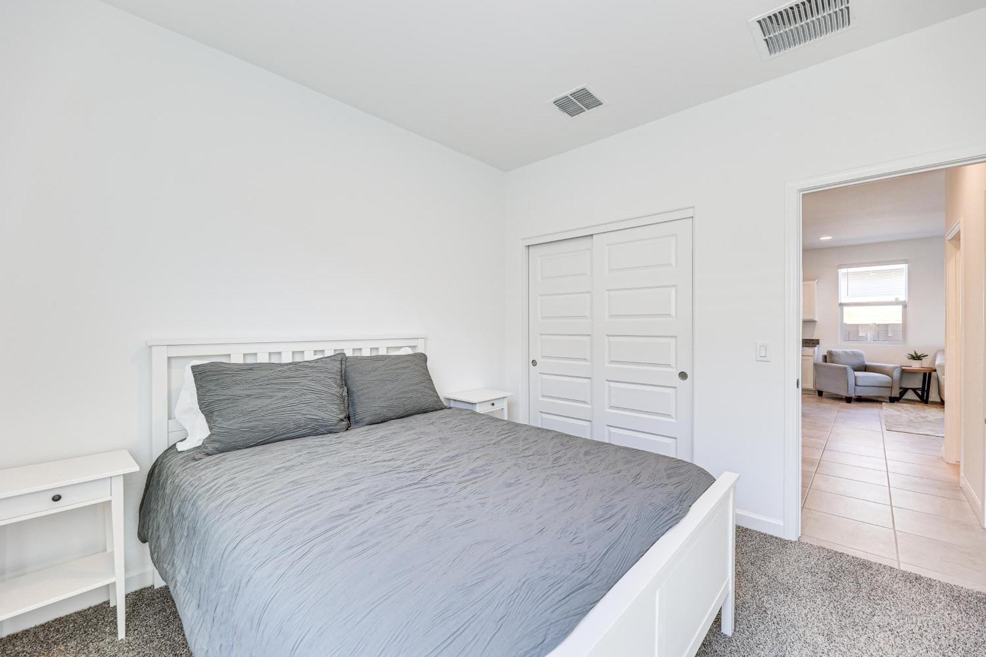 Maricopa Home With Putting Green And Covered Patio! Ngoại thất bức ảnh